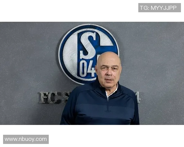 沙尔克04与主教练提尔达成长期合作协议，签约至2023年