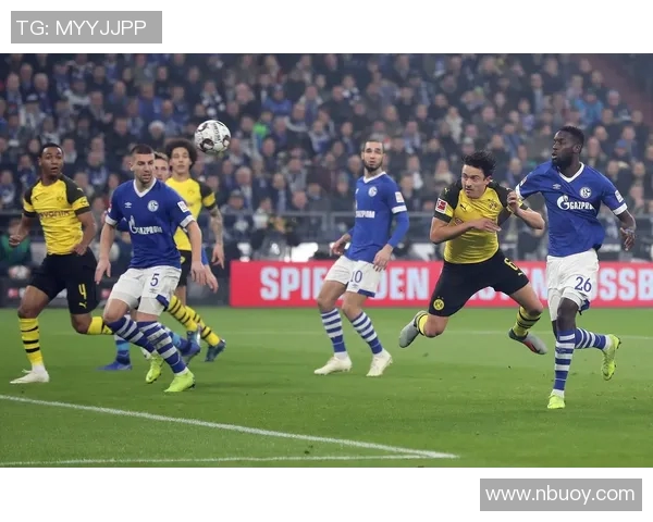 沙尔克04登顶德甲榜首夺冠前景看好