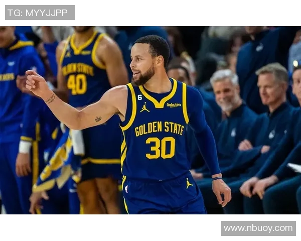 勇士对阵鹈鹕库里单场53分精彩表现回顾与分析 勇士对阵鹈鹕库里单场53分精彩表现回顾与分析