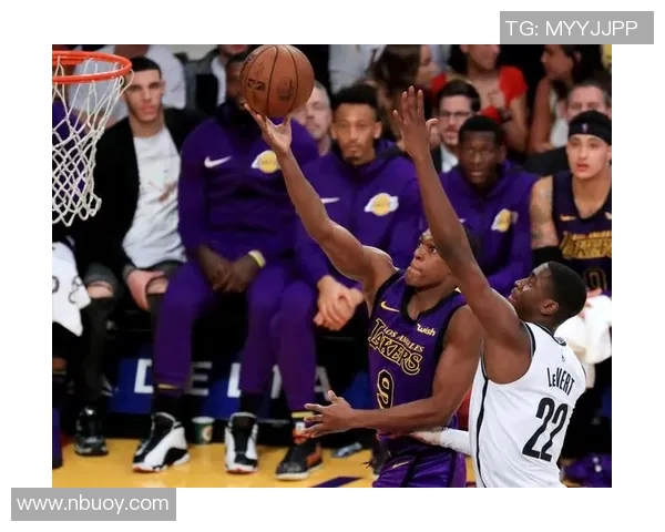 篮网与湖人激战正酣精彩瞬间回顾与分析图解
