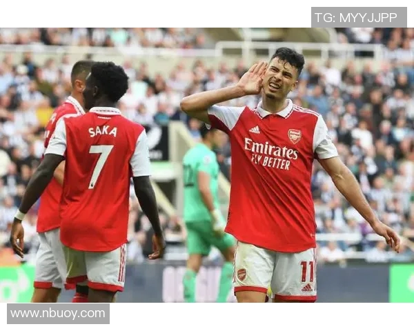 马丁内利的崛起之路：从青涩小将到足坛新星的华丽转身