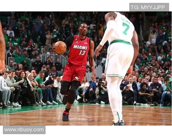 热火队在第三节的精彩表现与逆转时刻分析