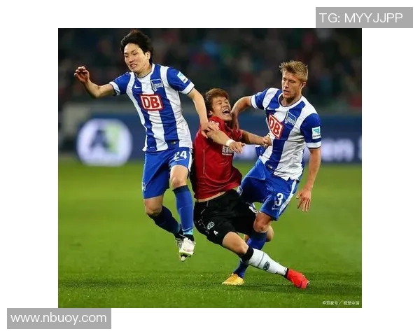 汉诺威与卡尔斯的精彩对决揭示足球战术与团队合作的魅力